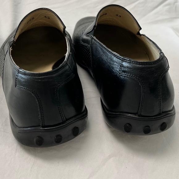 Taryn Rose Black Leather Driving Shoes in Men's Size 43 (US 10) - Picture 6 of 12